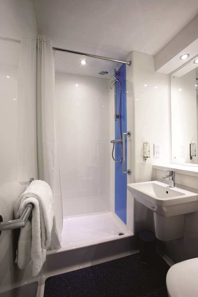 Travelodge London Romford Zimmer foto
